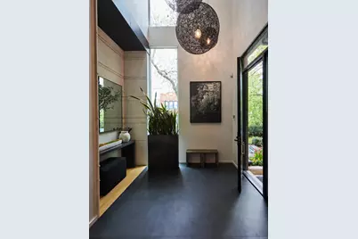2145 W McLean Avenue, Chicago, IL 60647 - Photo 3