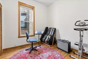 4216 N Winchester Ave, Chicago, IL 60613 - Photo 11