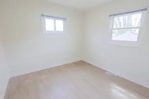 1733 Ballentine St, Waukegan, IL 60087 - Photo 21