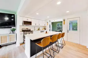 9 Johnathan Rd, Lake Zurich, IL 60047 - Photo 7