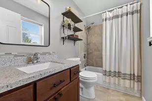 225 Cavin Ave, Winthrop Harbor, IL 60096 - Photo 7