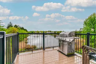 71 W Chatham Ln, Round Lake, IL 60073 - Photo 25