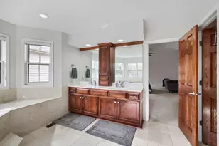 155 Michigan Dr, Bloomingdale, IL 60108 - Photo 21