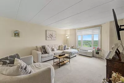 1 Renaissance Place #1105, Palatine, IL 60067 - Photo 7