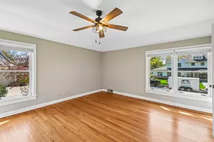 939 Westcliff Ln SE, Deerfield, IL 60015 - Photo 13