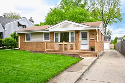 449 W Verret Street, Elmhurst, IL 60126 - Photo 1