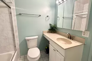 2431 E Brandenberry Ct, Arlington Heights, IL 60004 - Photo 15