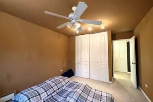 2431 E Brandenberry Ct, Arlington Heights, IL 60004 - Photo 11