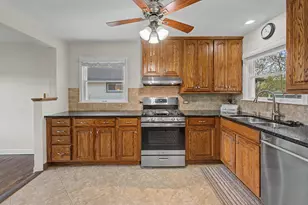 218 N Louis St, Mount Prospect, IL 60056 - Photo 7