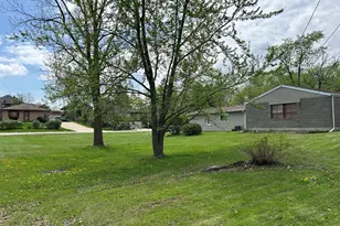 8946 W 84th St, Justice, IL 60458 - Photo 3