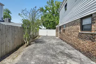 4527 W 83rd St, Chicago, IL 60652 - Photo 9