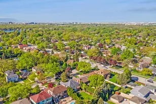 2208 Milton Ave, Park Ridge, IL 60068 - Photo 35
