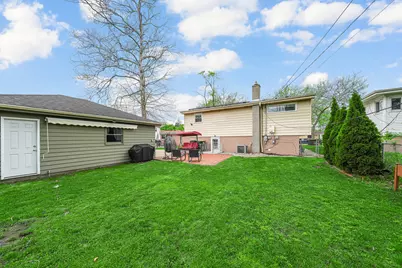 9447 Overhill Avenue, Morton Grove, IL 60053 - Photo 21