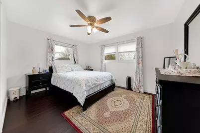 9447 Overhill Avenue, Morton Grove, IL 60053 - Photo 11