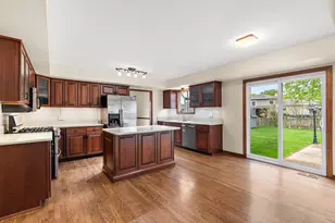 1408 Fawn Ct, Bolingbrook, IL 60490 - Photo 11