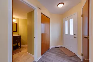 344 Kildare Ct, Carol Stream, IL 60188 - Photo 5