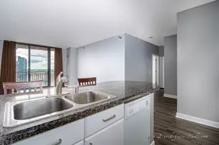 330 N Jefferson St, Chicago, IL 60661 - Photo 7