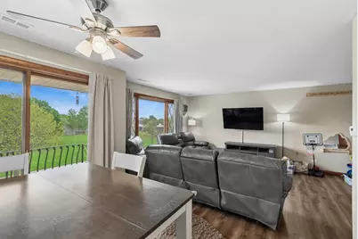 10704 Kilpatrick Avenue #3B, Oak Lawn, IL 60453 - Photo 7