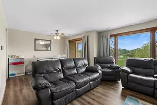 10704 Kilpatrick Ave, Oak Lawn, IL 60453 - Photo 5