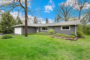 602 Hickory Rd, Woodstock, IL 60098 - Photo 1