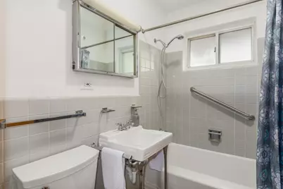 8233 N Octavia Avenue, Niles, IL 60714 - Photo 11