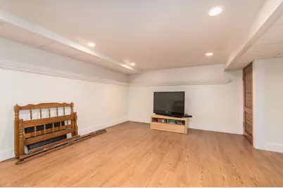 8233 N Octavia Avenue, Niles, IL 60714 - Photo 21