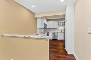 205 Rivershire Ln, Lincolnshire, IL 60069 - Photo 11