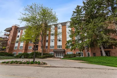 205 Rivershire Lane #313, Lincolnshire, IL 60069 - Photo 1