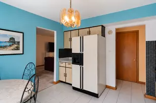 506 Forest Preserve Dr, Wood Dale, IL 60191 - Photo 9