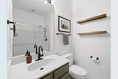 944 W 15th Place #3A, Chicago, IL 60608 - Photo 15