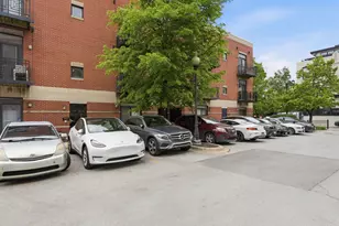 944 W 15th Pl, Chicago, IL 60608 - Photo 25