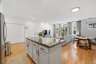944 W 15th Place #3A, Chicago, IL 60608 - Photo 11
