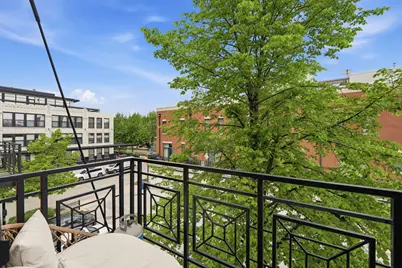 944 W 15th Place #3A, Chicago, IL 60608 - Photo 17