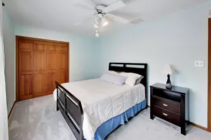 9641 E Shore Dr, Oak Lawn, IL 60453 - Photo 23
