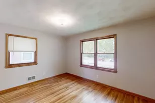 620 W White St, Champaign, IL 61820 - Photo 17