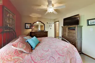 43W770 Fescue Ct, Saint Charles, IL 60175 - Photo 15