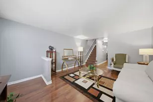 6950 S Cregier Ave, Chicago, IL 60649 - Photo 3