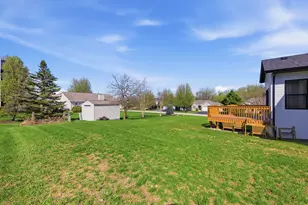 391 Teaberry Ct, Roscoe, IL 61073 - Photo 51