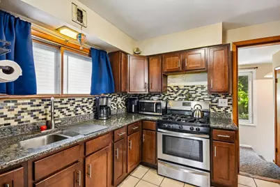 1104 N 12th Avenue, Melrose Park, IL 60160 - Photo 5