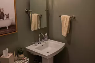 430 71st St, Darien, IL 60561 - Photo 17