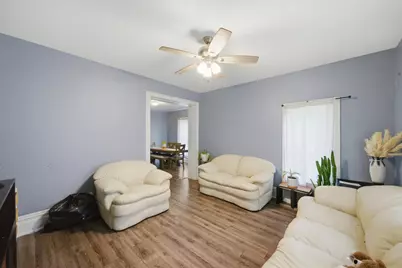 1003 Saint John Street, Elgin, IL 60120 - Photo 5