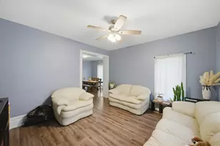 1003 St John St, Elgin, IL 60120 - Photo 5