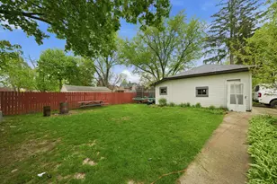 1003 St John St, Elgin, IL 60120 - Photo 25