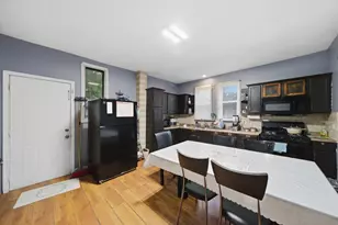 1003 St John St, Elgin, IL 60120 - Photo 7
