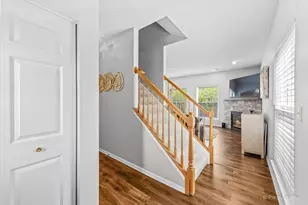 1070 Lily Field Ln, Bolingbrook, IL 60440 - Photo 3