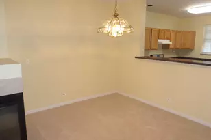652 N Hidden Prairie Ct, Palatine, IL 60067 - Photo 3