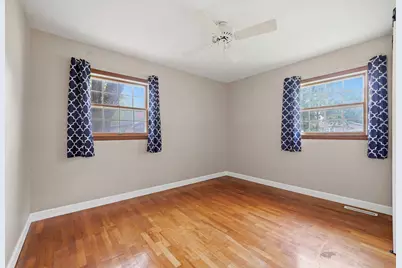 323 E Dresser Road, Dekalb, IL 60115 - Photo 29