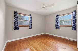 323 E Dresser Rd, Dekalb, IL 60115 - Photo 29