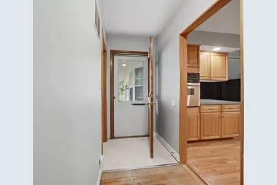 323 E Dresser Road, Dekalb, IL 60115 - Photo 5