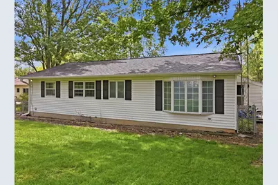 323 E Dresser Road, Dekalb, IL 60115 - Photo 35